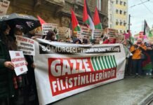 Filistin Eylem Komitesi “Trump Planı”na karşı Taksim Tünel’deydi: “Gazze Filistinlilerindir”
