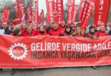 DİSK, asgari ücret görüşmeleri sırasında başlattığı İstanbul-Ankara yürüyüşünü tamamladı.