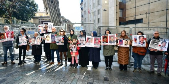 Cumartesi Anneleri  gözaltında katledilen Rıdvan Karakoç için adalet istedi