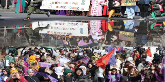 Kadınlar Alanlarda: “Direnişle Özgürleşiyoruz, Demokratik Toplumu Örüyoruz”