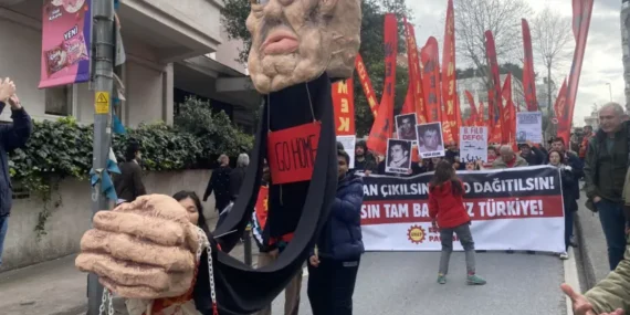 İstanbul’da NATO’ya karşı ses yükseldi: ‘Emperyalist-siyonist saldırganlığa karşı NATO dağıtılsın’