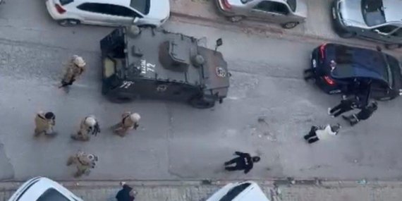 İstanbul’da 1 Mayıs öncesi ev baskınları: Çok sayıda gözaltı