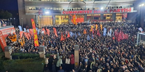 Dün “Bir Oy Piro’ya”, Bugün İse “Hain Piro” Eren Aydın