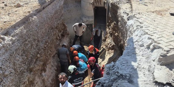 Malatya’da konut inşaatında göçük: Toprak altında kalan 2 işçi yaşamını yitirdi