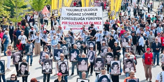 Madımak Katliamı’nda yaşamını yitirenler Sivas’ta anıld!