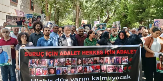 33 DÜŞ YOLCUSUSURUÇ’TA KATLEDİLDİKLERİ YERDE ANILDI